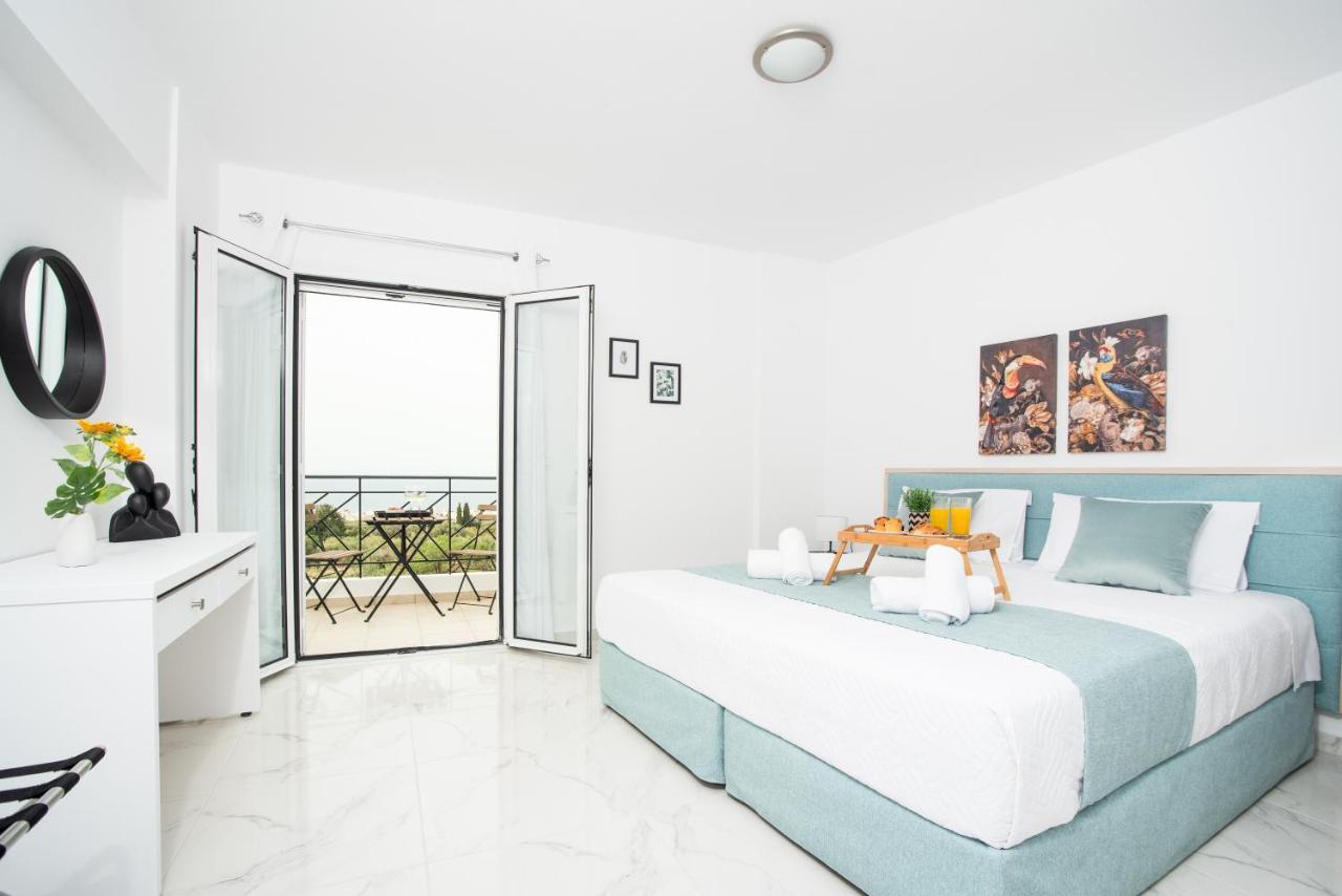 Athinais Suites Hersonissos  Exterior photo
