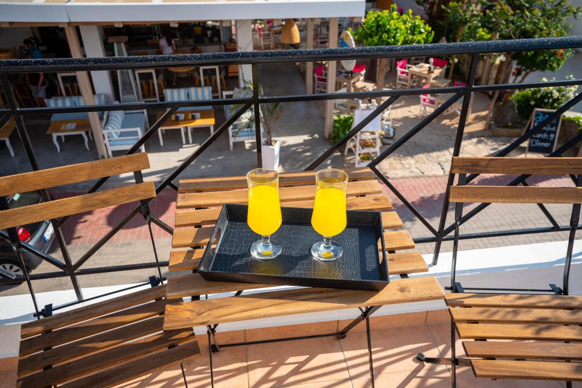 Athinais Suites Hersonissos  Exterior photo